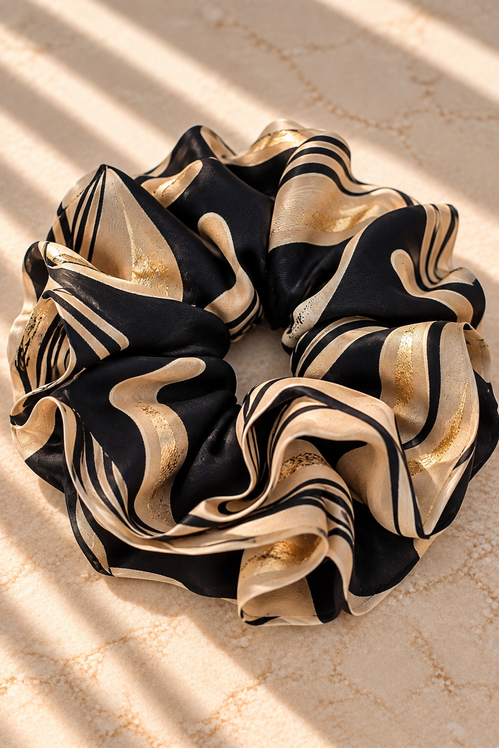 Indicoleta Flower Black & Gold